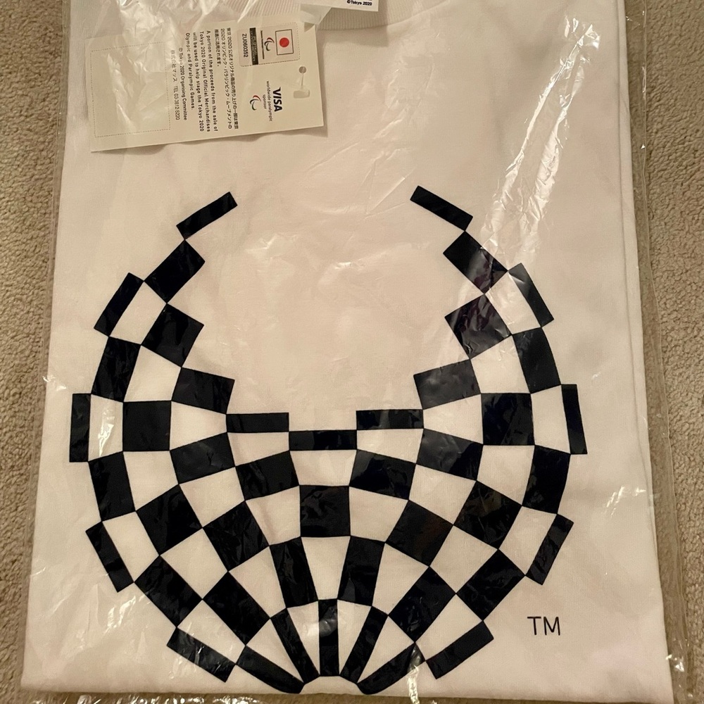 Official Tokyo 2020 Paralympic Games T-shirt (M).  Still in package.